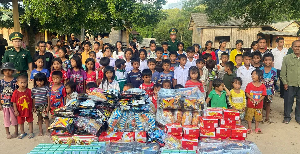 Hình ảnh giao diện người dùng thân thiện, hiện đại của 8Kbet 1111 trên các thiết bị, thể hiện trải nghiệm mượt mà và dễ dàng truy cập cho người chơi.